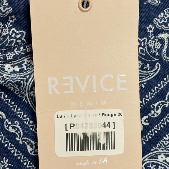 Revice NWT LaLa Land High Rise Flare Jeans Bandana Patchwork Print. Size 26 - Picture 3 of 11